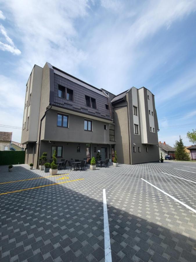 Garni Hotel Imperium Subotica Exterior photo